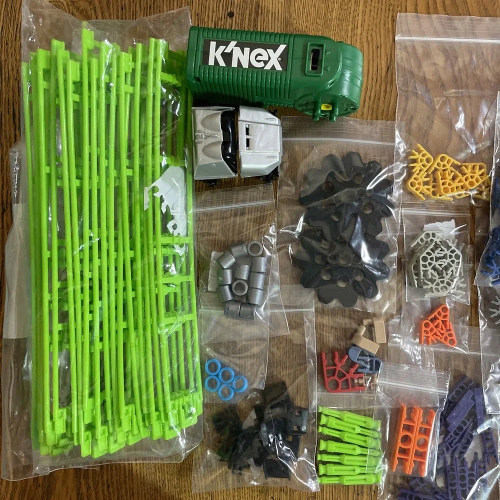 K'nex Amazin' 8 Roller Coaster Building Set (Model 13409)